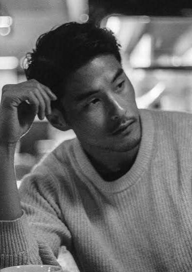 Bartholomew Crane (father) is a formed Pride from overseas. He wandered the world until he stopped in Hokkaido and met Kanako. He learned Japanese for Kanako and eventually got married. The fact that Kanako was a man did not shake Bartholomew's resolution